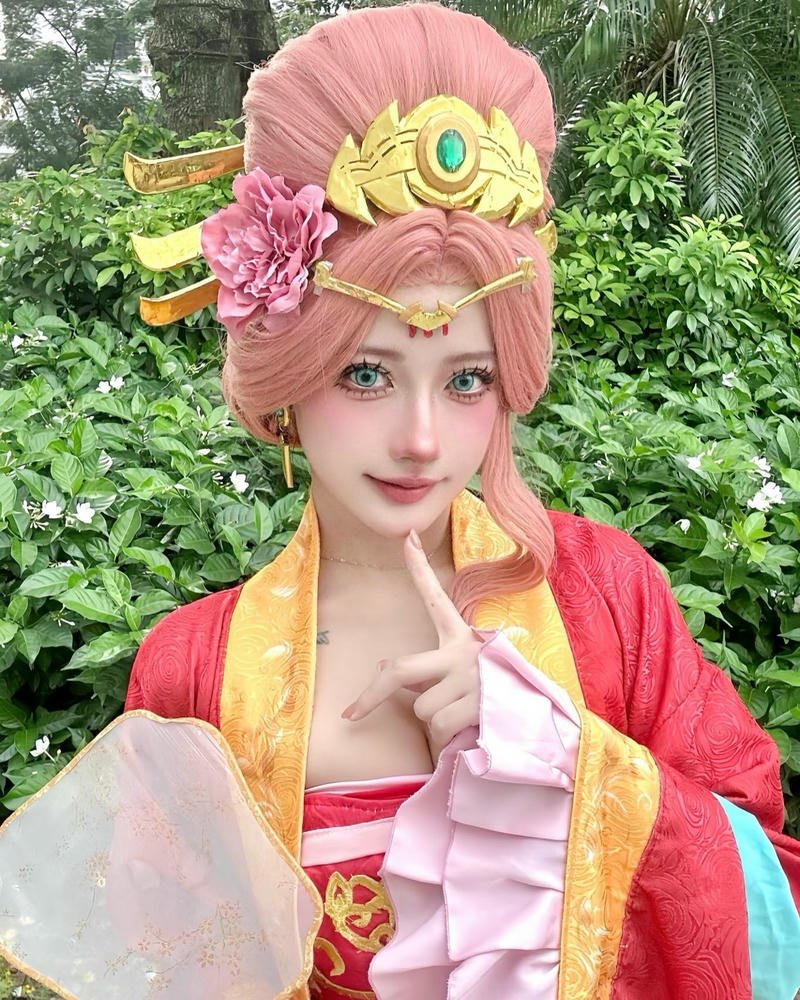 Nguyễn Thị Hà Vi Cosplay 27