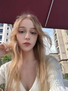 119+ Hình ảnh Gái Nga Bikini: Vẻ Đẹp Mê Hoặc Khiến Bạn Không Thể Rời Mắt