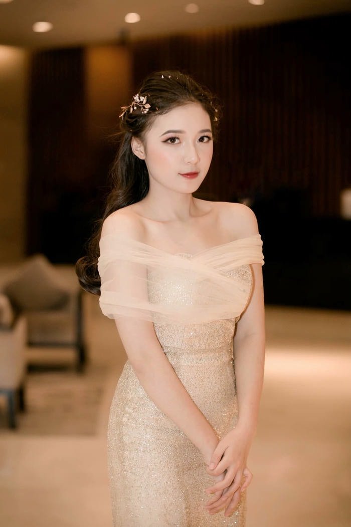 anh mc phuong thao bikini anh mat goi cam