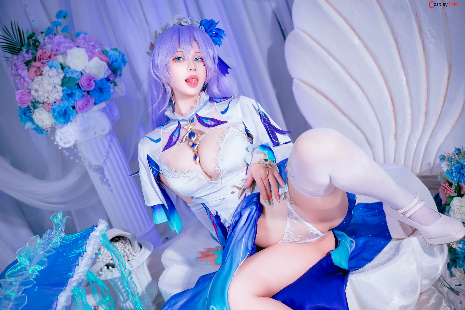 Pyoncos cosplay Cantarella 12